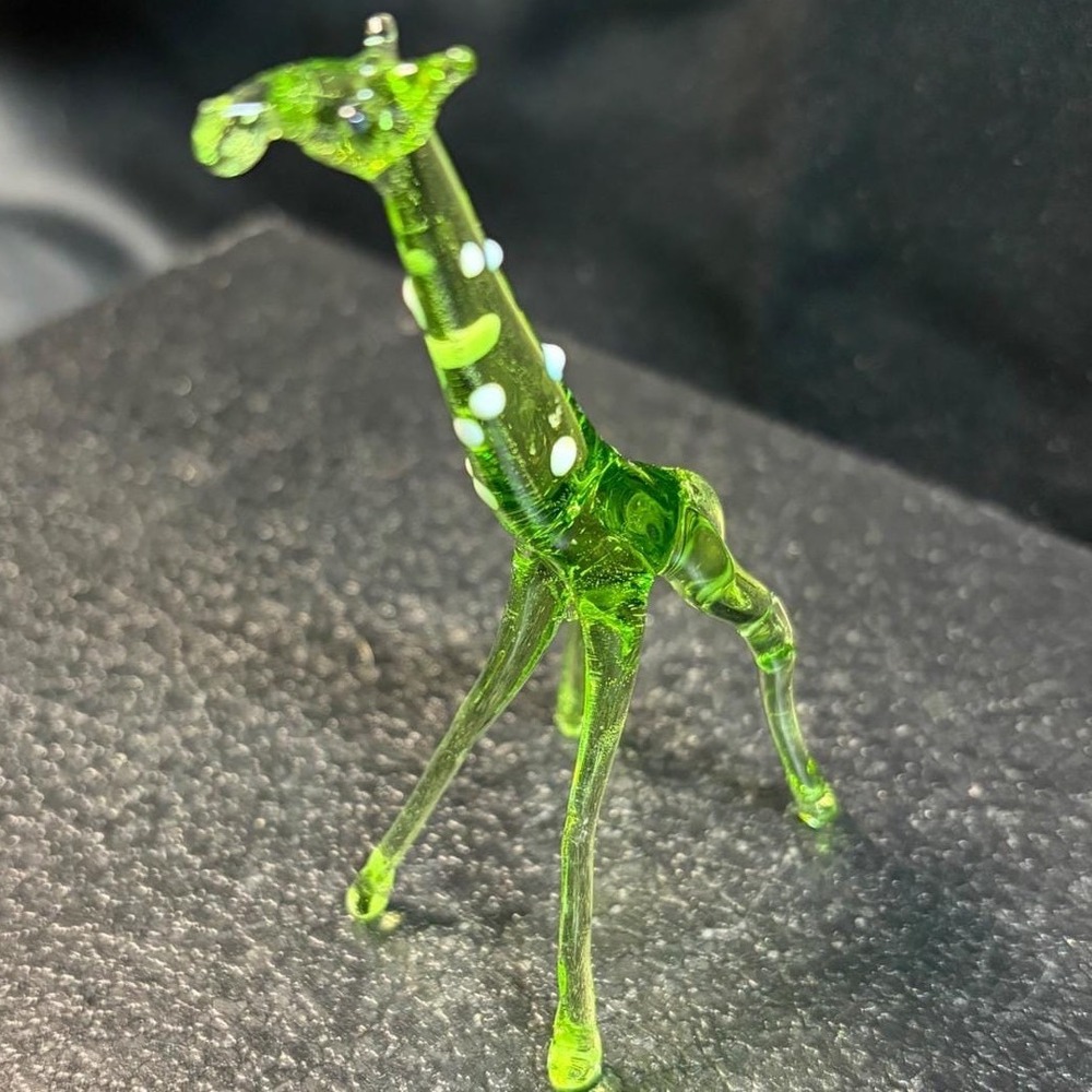 Vintage Hand Blown Green Art Glass Giraffe Figurine Miniature Spotted Animal